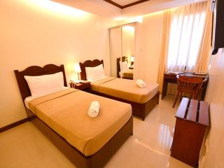 Hotel pic Ipil Suites Puerto Princesa