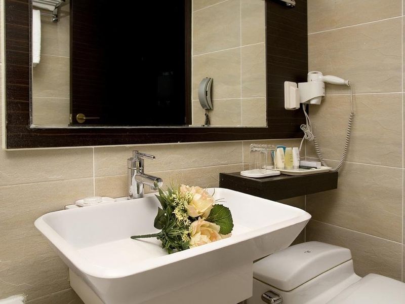 Hotel Photo 11