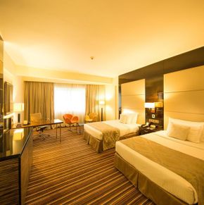 NearBy Hotel