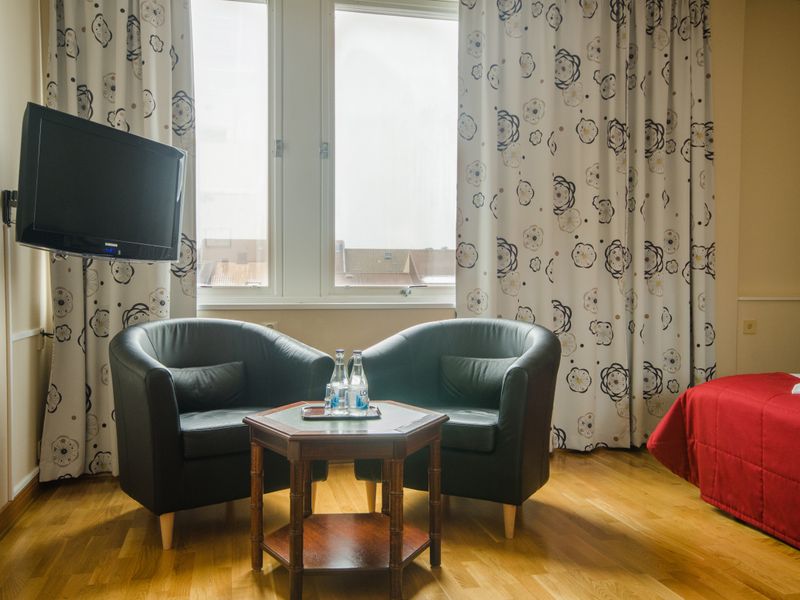 Hotel Photo 6