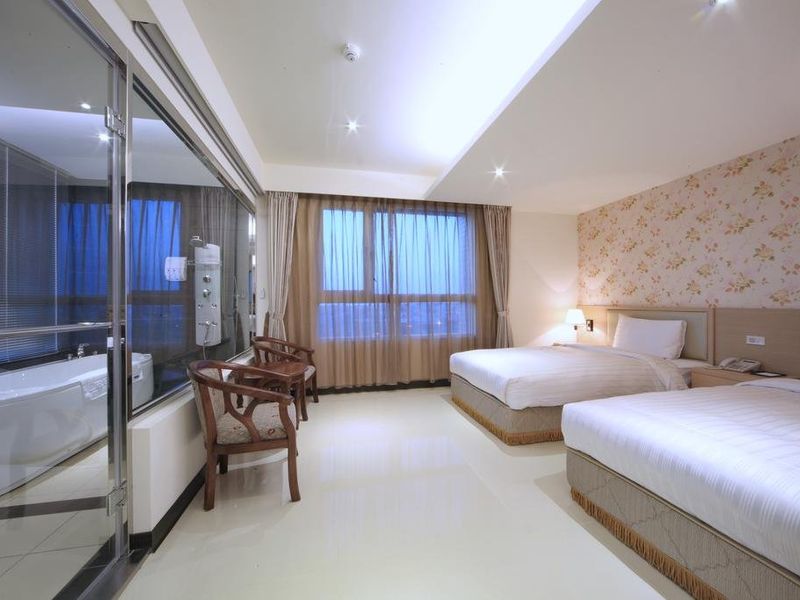Hotel Photo 1