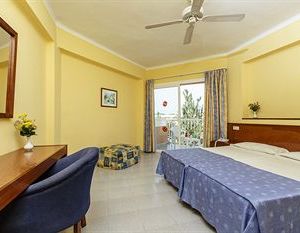 Hotel Golf Beach Santa Ponsa Spain