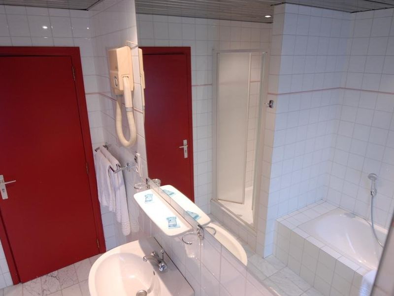 Hotel Photo 9