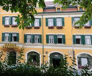 Hotel Bergwirt Schönbrunn Vienna Austria