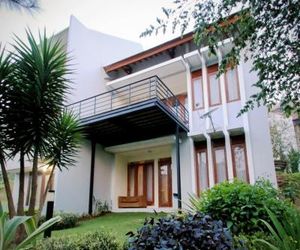 Villa Mawar Syariah Lembang Indonesia