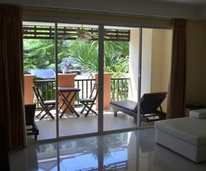 SEA BREEZE ONE BEDROOM Nai Harn Thailand