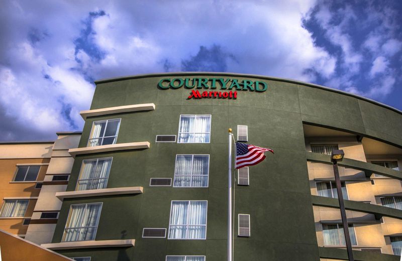 Courtyard by Marriott Charleston Downtown/Civic Center