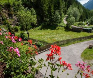 Haus Schweikert Feichten im Kaunertal Austria