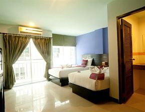 NearBy Hotel
