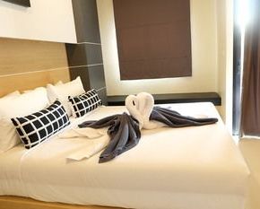 NearBy Hotel