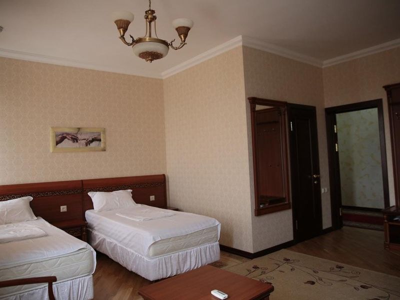 Hotel Photo 9