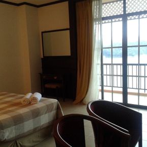 NearBy Hotel