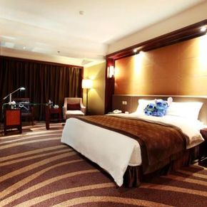 NearBy Hotel