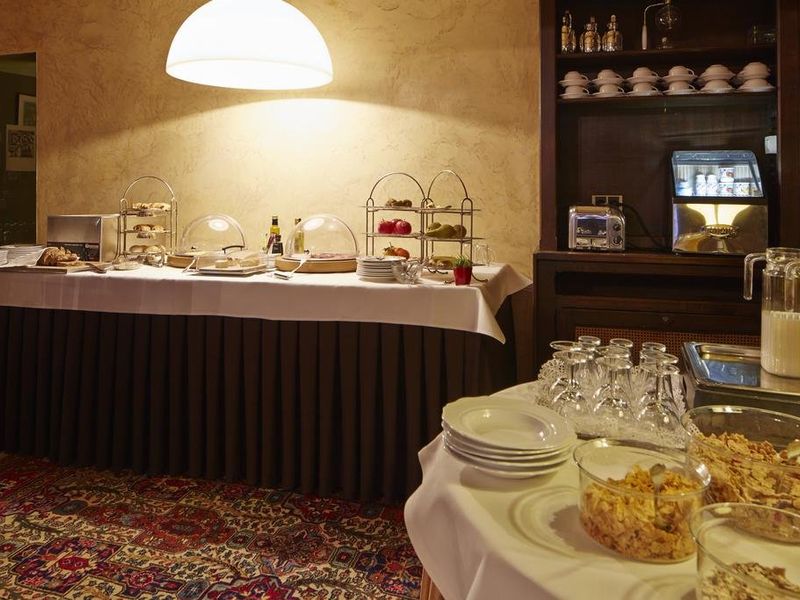 Hotel Photo 16