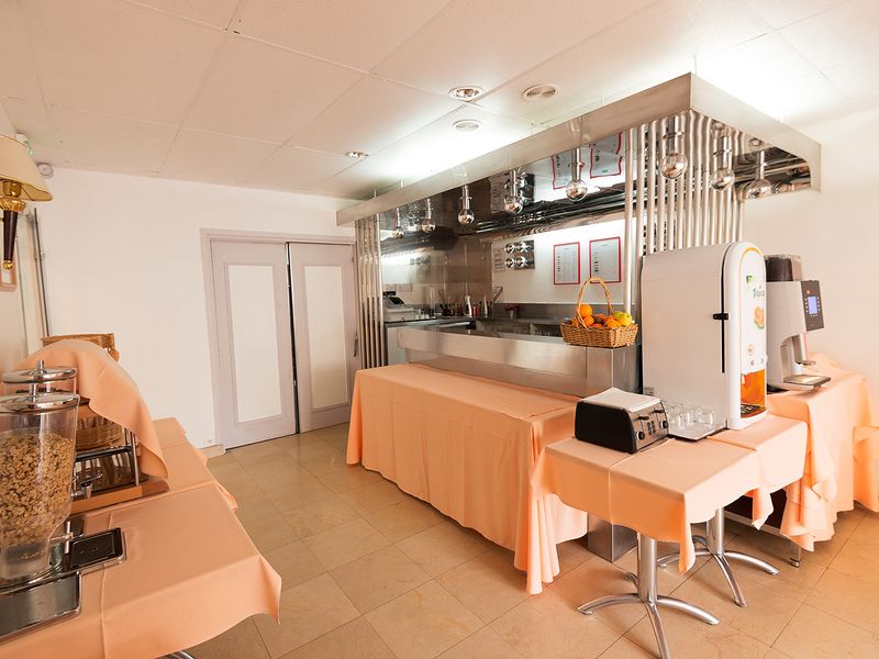 Hotel Photo 13