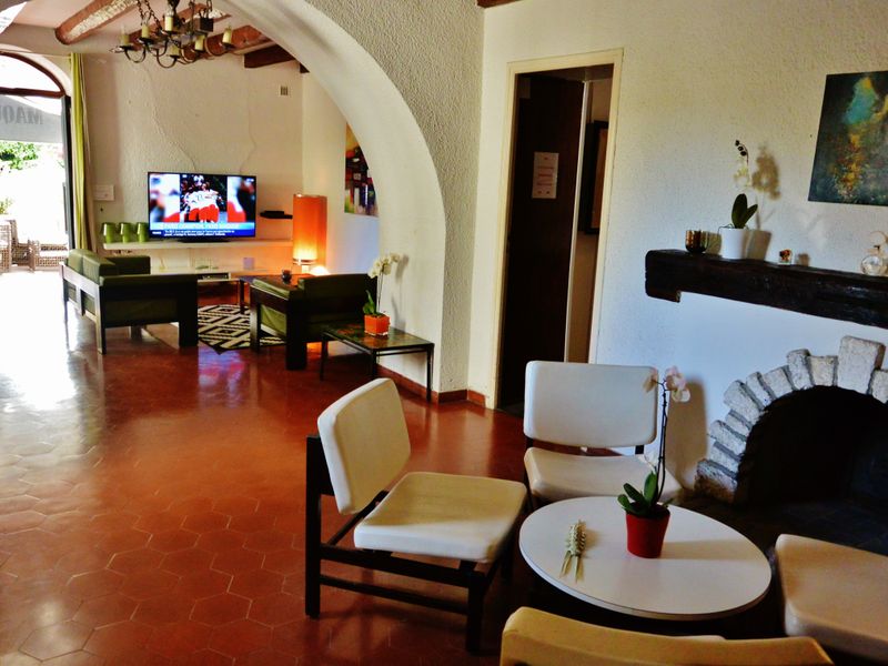Hotel Photo 6