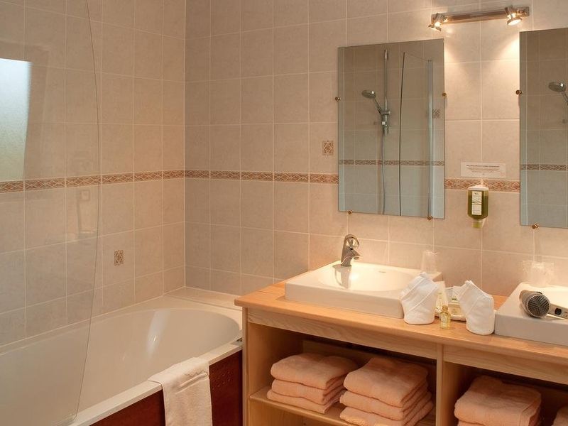 Hotel Photo 9