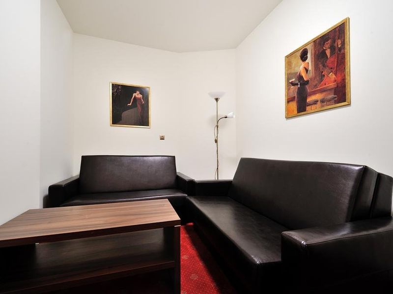 Hotel Photo 11