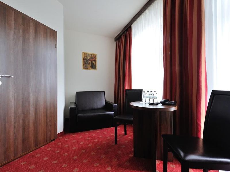 Hotel Photo 10