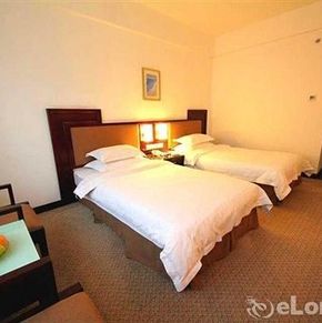 NearBy Hotel