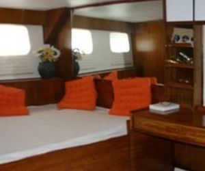 CENTAURA YACHT CLASSIQUE St. Tropez France