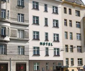 Hotel Goldene Spinne Vienna Austria