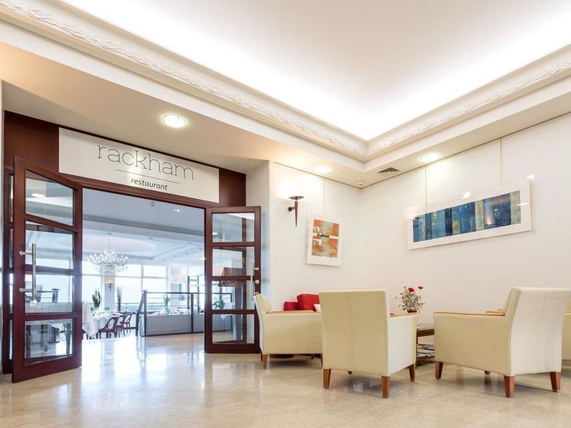 Hotel Photo 8