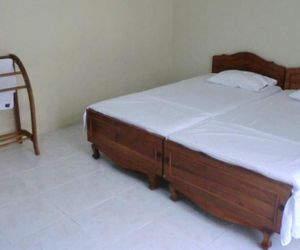 Zee N Zee Lavinia Rest Mount Lavinia Sri Lanka