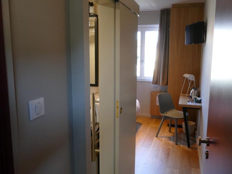 Hotel Photo 12