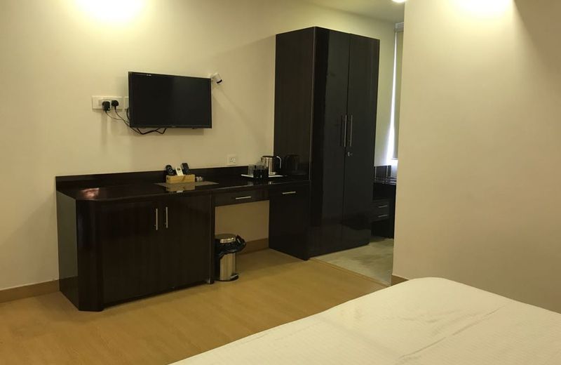 FabHotel Galaxy Patel Nagar