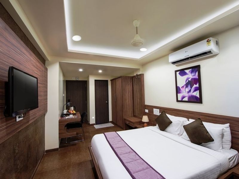 Hotel Photo 1