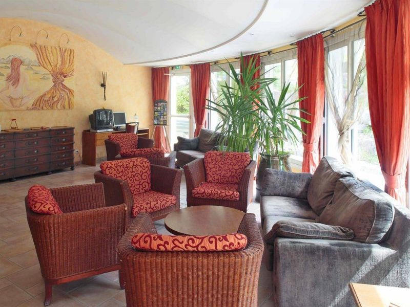 Hotel Photo 9