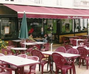 Hotel Bar Restaurant de la Meilleraye Parthenay France