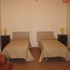 NearBy Hotel
