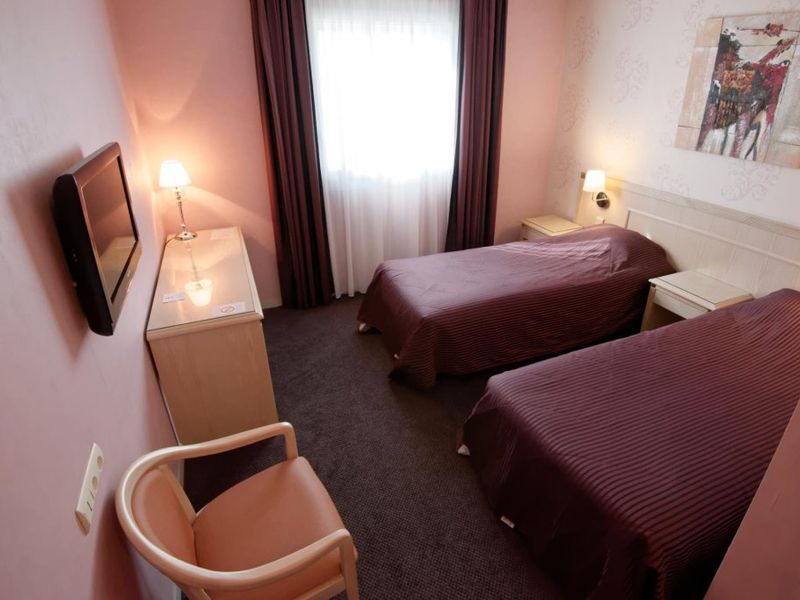 Hotel Photo 9