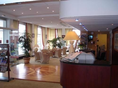 Hotel Photo 12