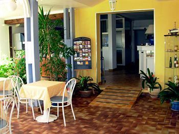 Hotel Photo 16