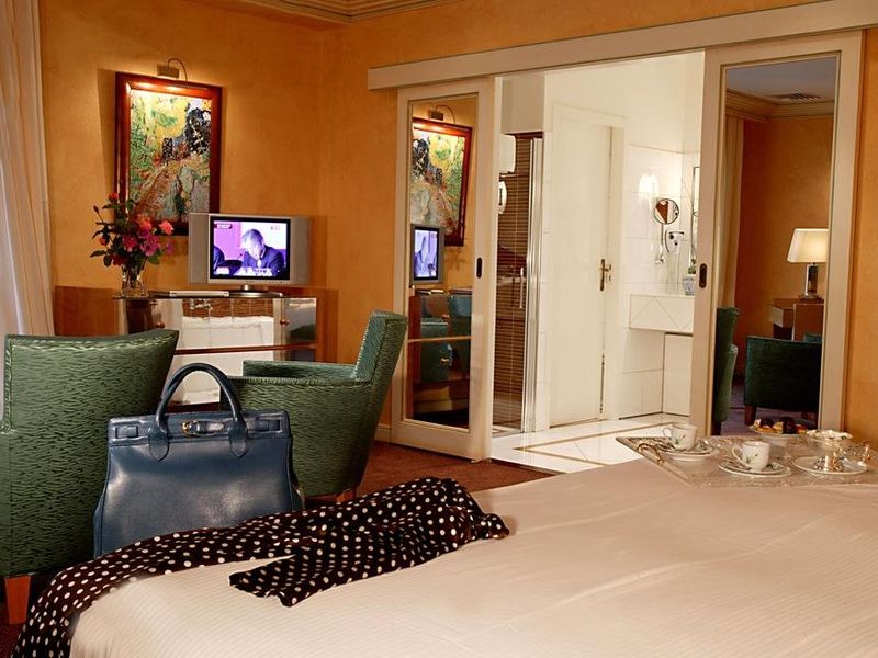 Hotel Photo 4