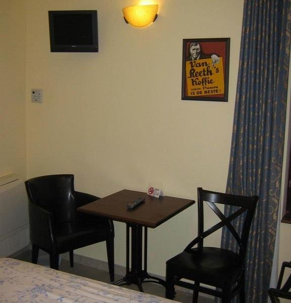 Hotel Photo 9