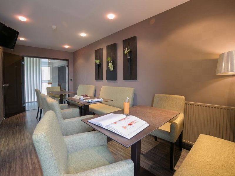 Hotel Photo 9