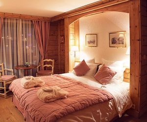 Chalet-Hôtel La Marmotte, La Tapiaz & SPA, The Originals Relais (Hotel-Chalet de Tradition) Les Gets France