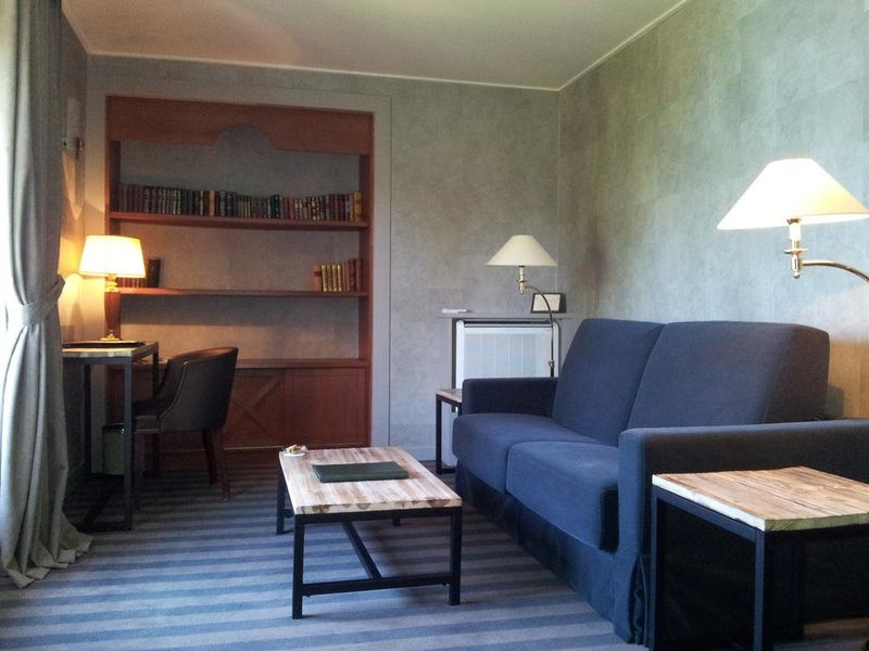 Hotel Photo 6