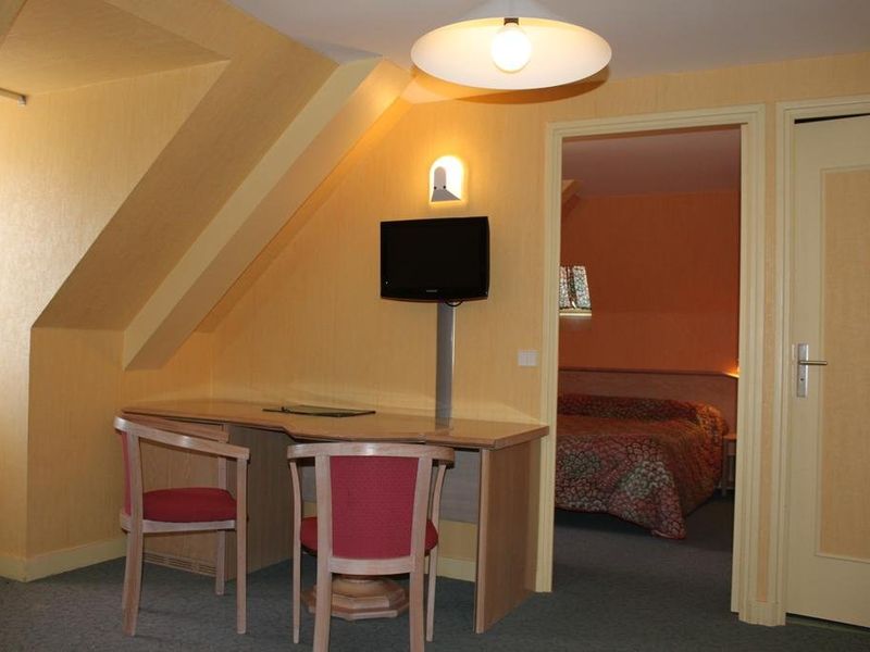 Hotel Photo 12