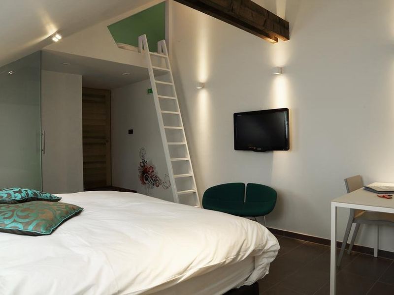 Hotel Photo 1