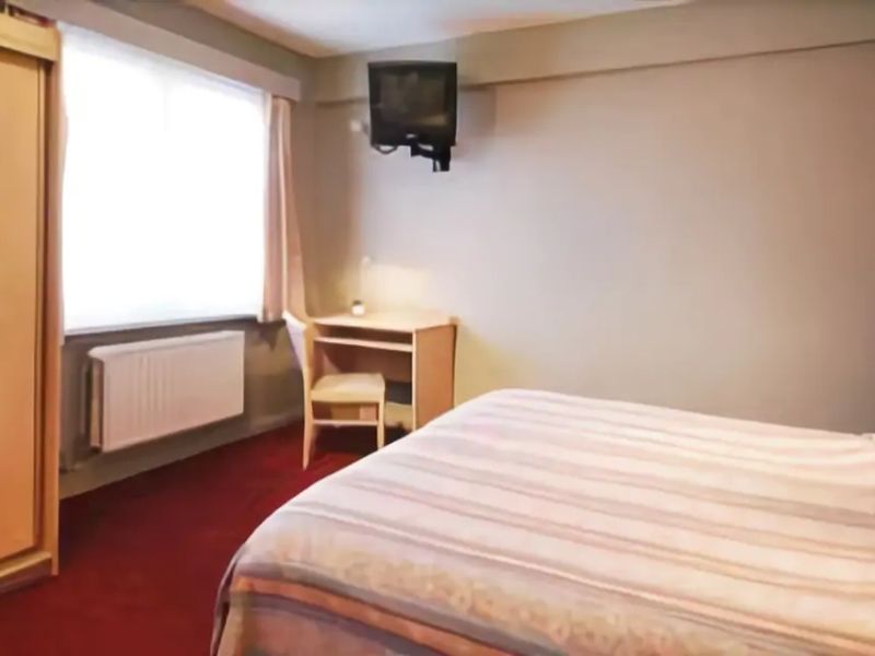 Hotel Photo 5