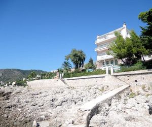 OVERLOOKING THE SEA IN CAP D??AIL Cap-dAil France