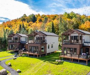 Les Chalets Sauvignon Mont Tremblant Canada