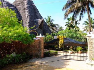 Фото отеля Soleil Resort and rooms, Galu Beach
