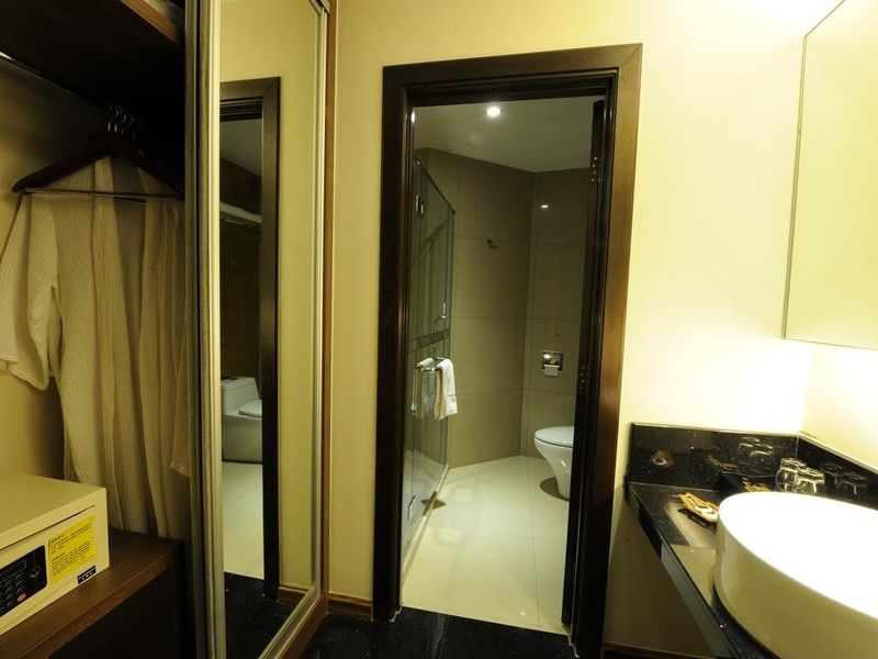 Hotel Photo 8