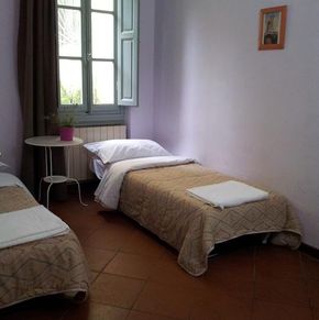 NearBy Hotel
